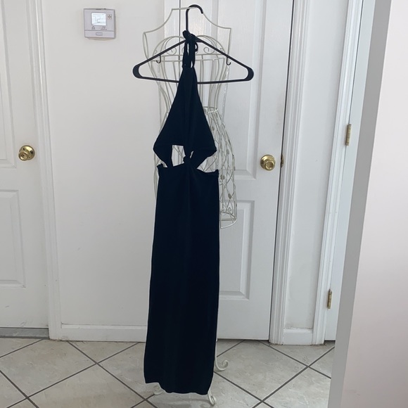 NWT! VICI COLLECTION- COASTLINE CUTOUT HALTER KNIT MIDI DRESS - Picture 8 of 16